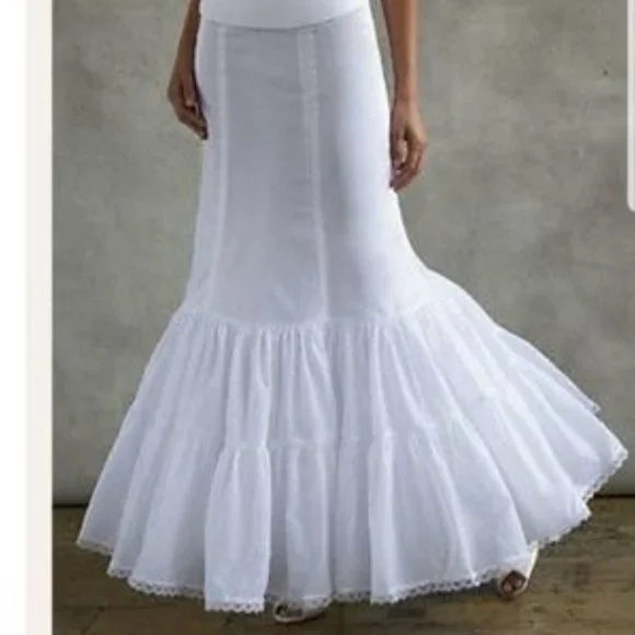 Signature Galina Wedding dress & Accessories - Picture 8 of 8